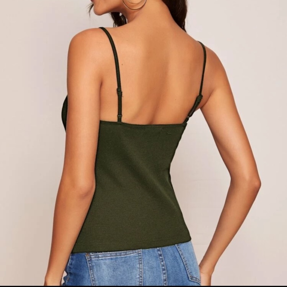Green Notch Neck Ruched Front Rib-Knit Cami - Picture 3 of 4